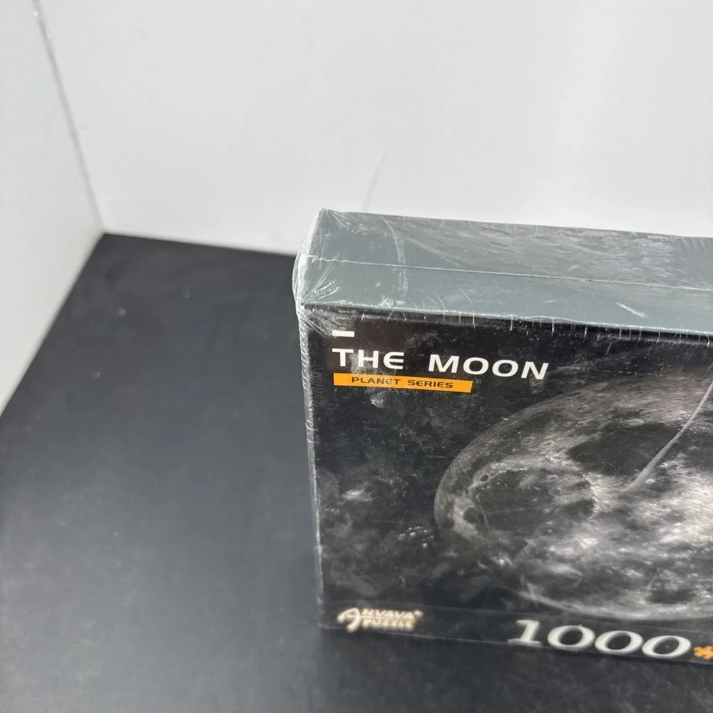 Anvava The Moon Planet Series Puzzle 1000 Pieces Round New Sealed Wrap Tears